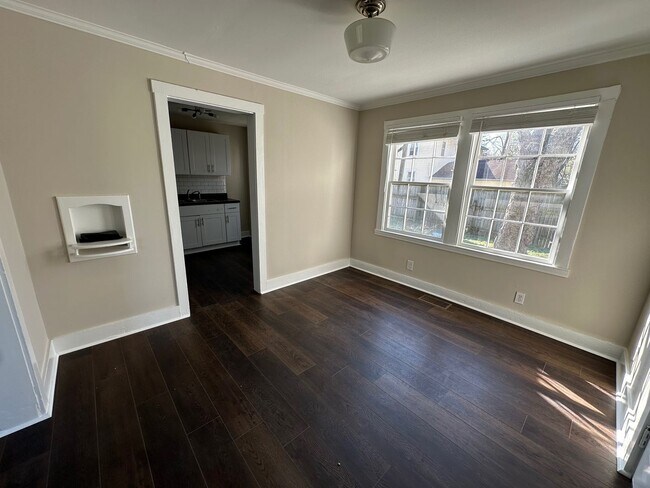 Building Photo - Old Hickory Village Duplex