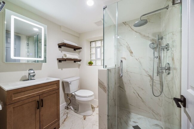 Building Photo - 4143 N Drake Ave