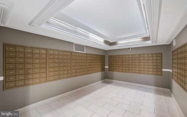Building Photo - 5500 Friendship Blvd