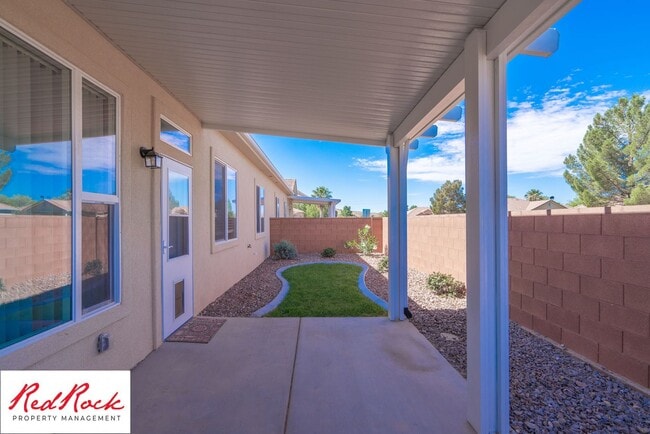 Building Photo - 2 Bedroom Townhome in Sky Ridge, Hurricane