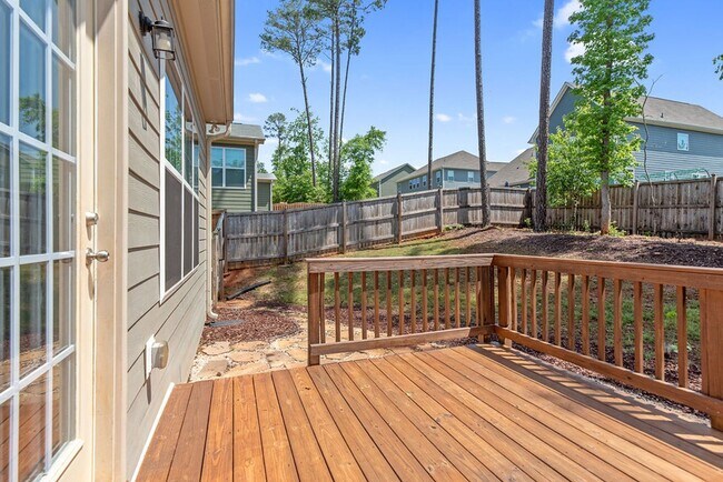 Building Photo - Beautiful Holly Springs Home