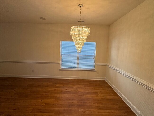 Building Photo - 6622 Latherton Ln