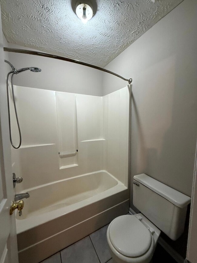 Building Photo - 5481 Landview Pl