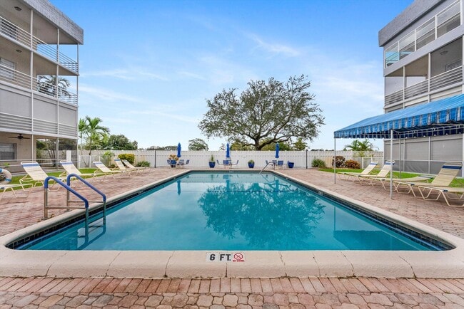 Building Photo - 7500 NW 30th Pl