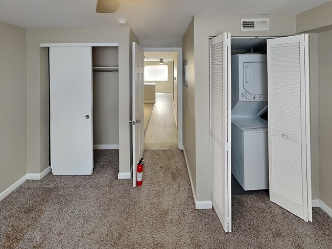 Building Photo - Lantern Square Apartments-A3