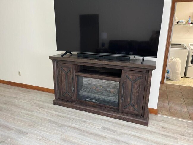 Building Photo - 3 Bayberry Cir