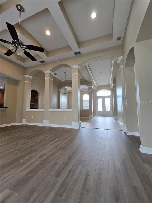 Building Photo - 13613 Larsen Ln