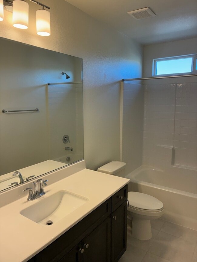 Building Photo - Beautiful 4 Bedroom Home in Southwest Vegas!