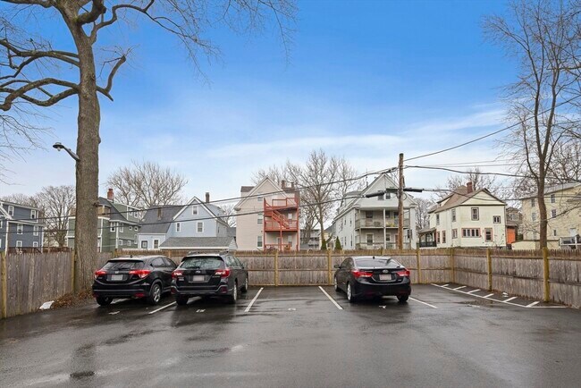 Building Photo - 68 Armandine St