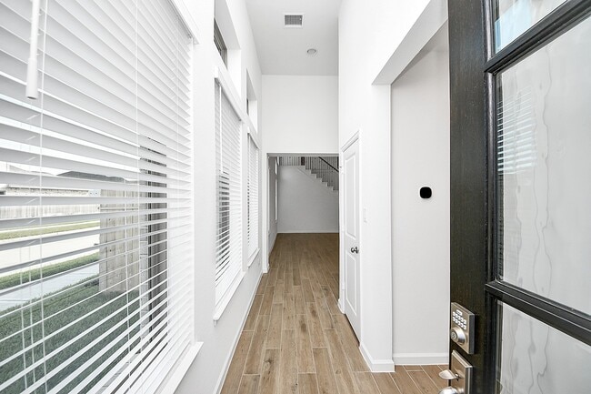 Building Photo - 4166 Colony Ln