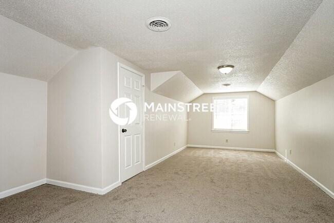 Building Photo - 4 Bedroom Pet-Friendly Home in GERMANTOWN, TN with Main Street Renewal