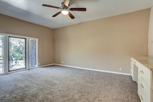 Building Photo - 5203 Braesvalley Dr
