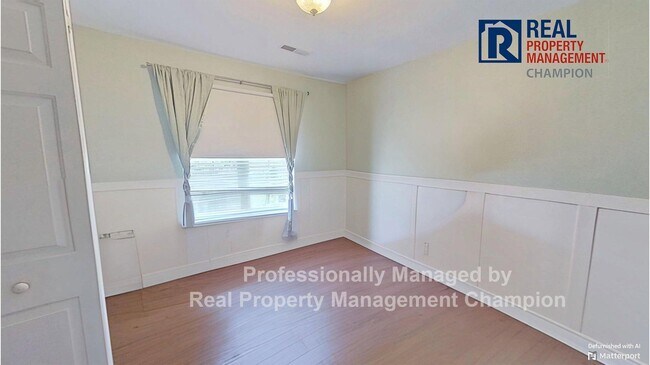 Building Photo - 4 BD/2.5 BA off Middle Sound Loop w/ Large...