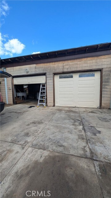 Building Photo - 546 Griswold Ave