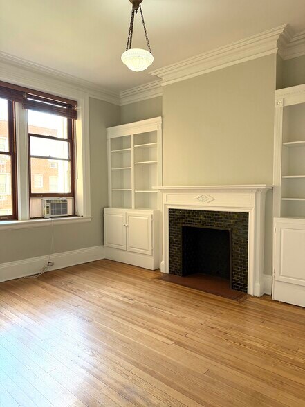 Building Photo - 2220 20th St NW