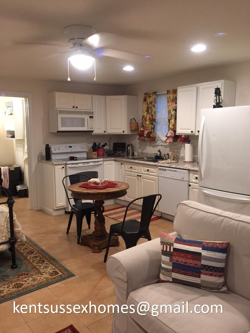 Building Photo - 206 Harrington Avenue