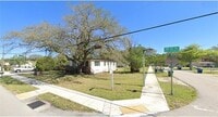 Building Photo - 6151 SW 35th St