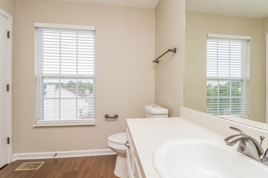 Building Photo - 804 Cainbrook Ct