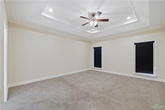 Building Photo - 11 Moorefield Rd