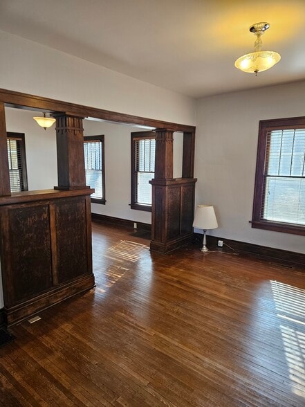 Building Photo - 2234 S Main St