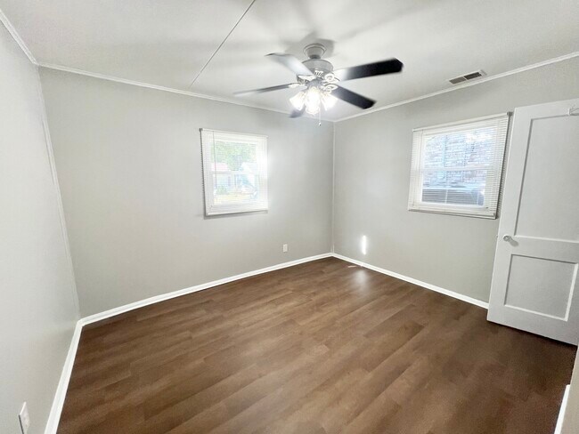 Building Photo - 219 N 37th St