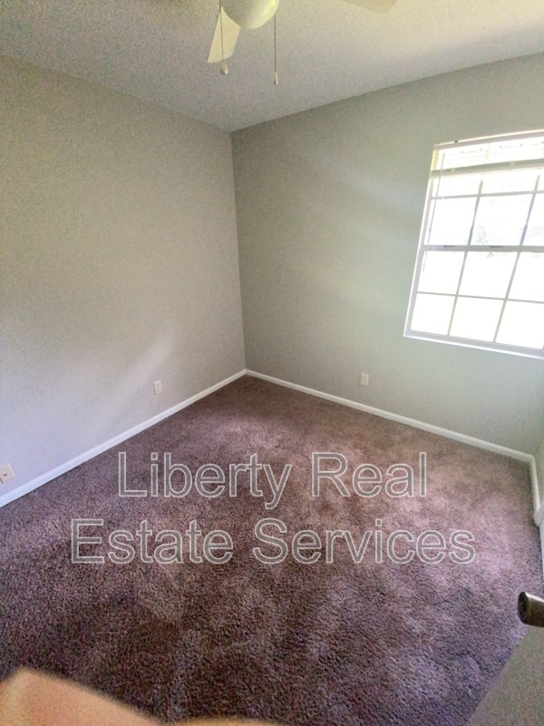 Building Photo - 228 Pointe S Dr