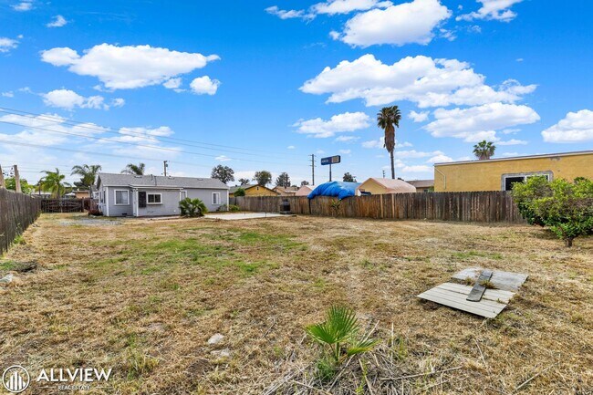 Building Photo - Charming 3 Bed/1 Bath El Cajon Home with Spacious Yard