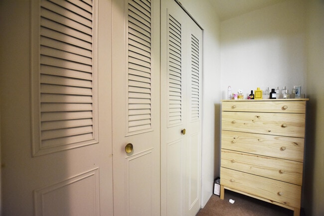 Building Photo - 555 E William St