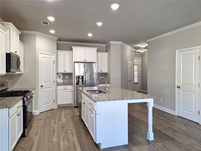 Building Photo - 2718 Morgan Creek Dr