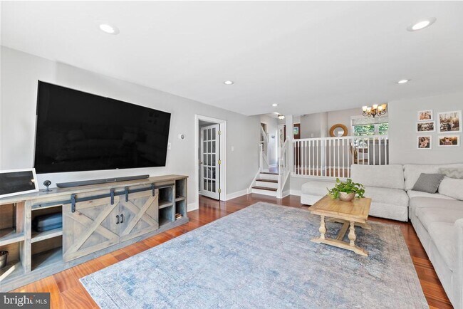 Building Photo - 1621 Clearview Ave