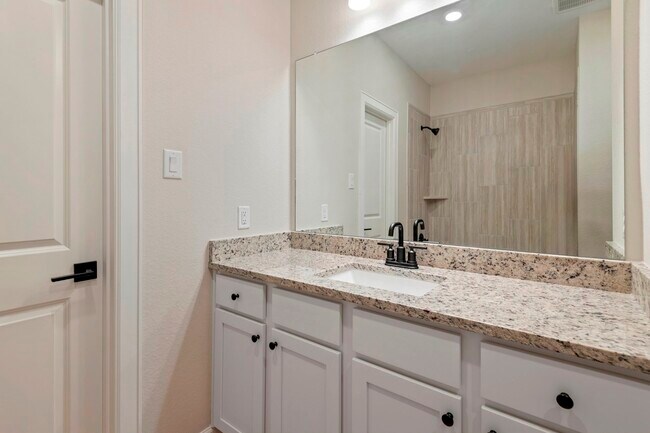 Building Photo - 1107 Campside Dr
