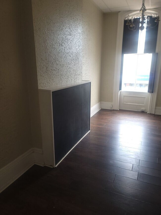 Building Photo - 49-51 West Market Street