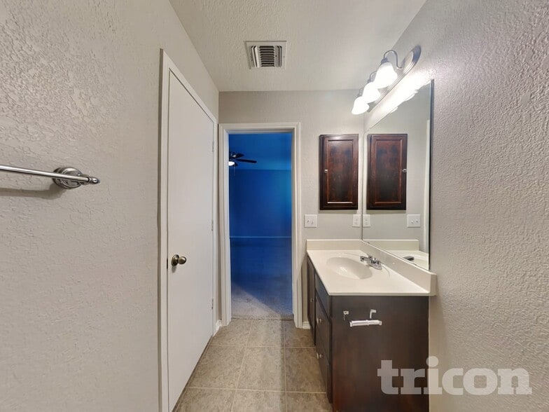 Building Photo - 4330 Safe Hbr