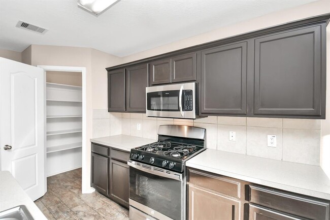 Building Photo - 4546 Newhope Terrace Ln