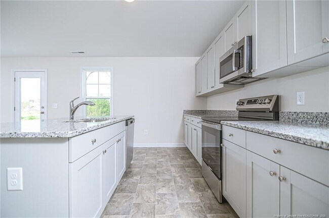 Building Photo - 5906 Gator Wy
