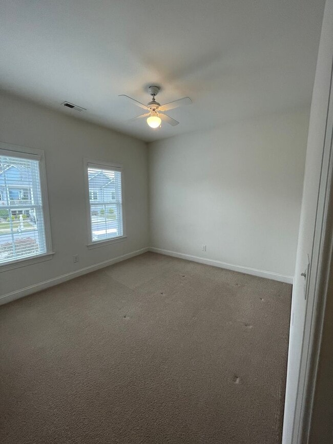 Building Photo - Charming 3 Bedroom, 2 Bath Home in the Heart of Manteo!