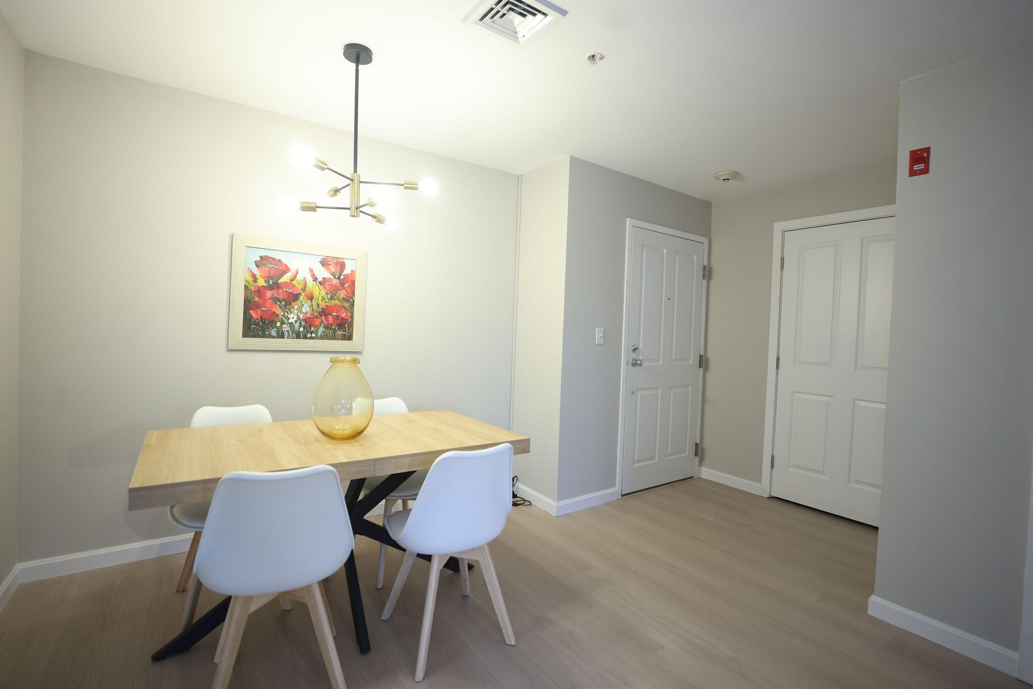 Building Photo - 30 Franklin St