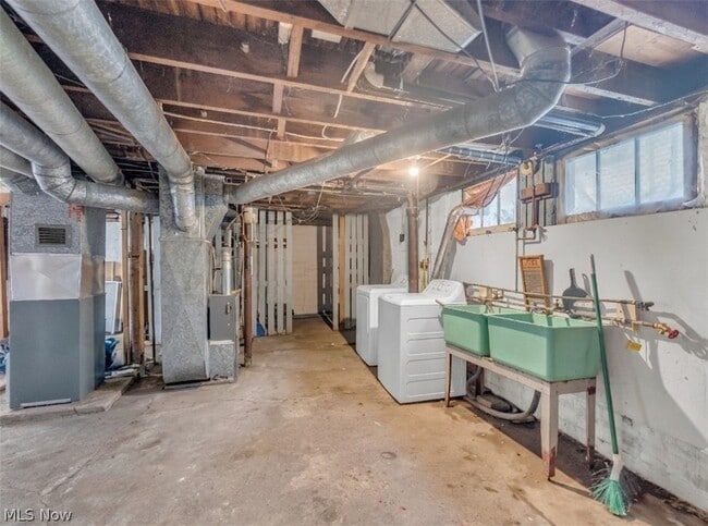 Building Photo - 4453 W 48th St