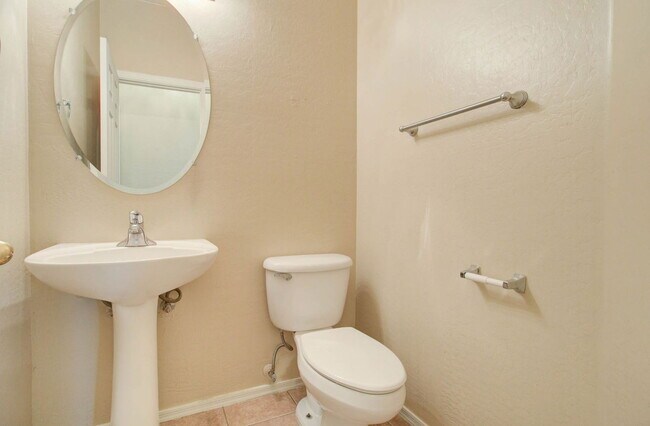 Building Photo - 17762 W Hearn Rd