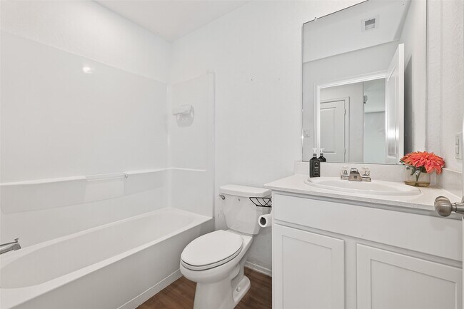 Building Photo - 7642 Terania Mdw Ln