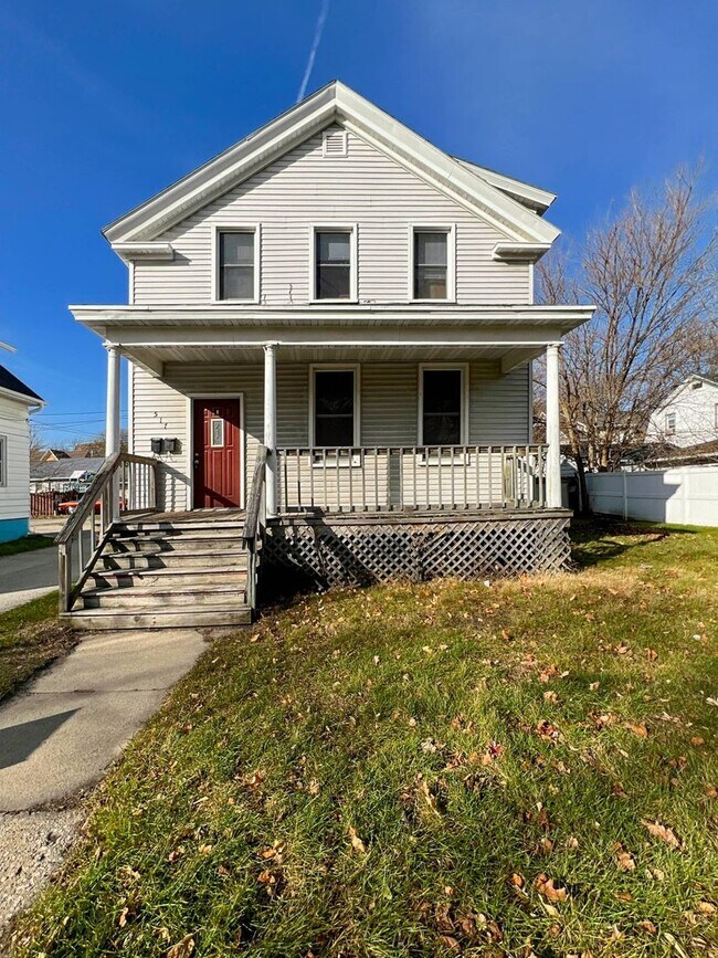 Primary Photo - 517 N Ashland Ave