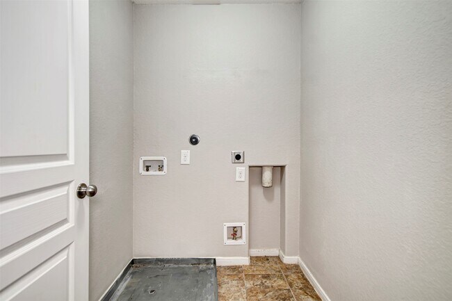 Building Photo - 5439 Baronet Dr