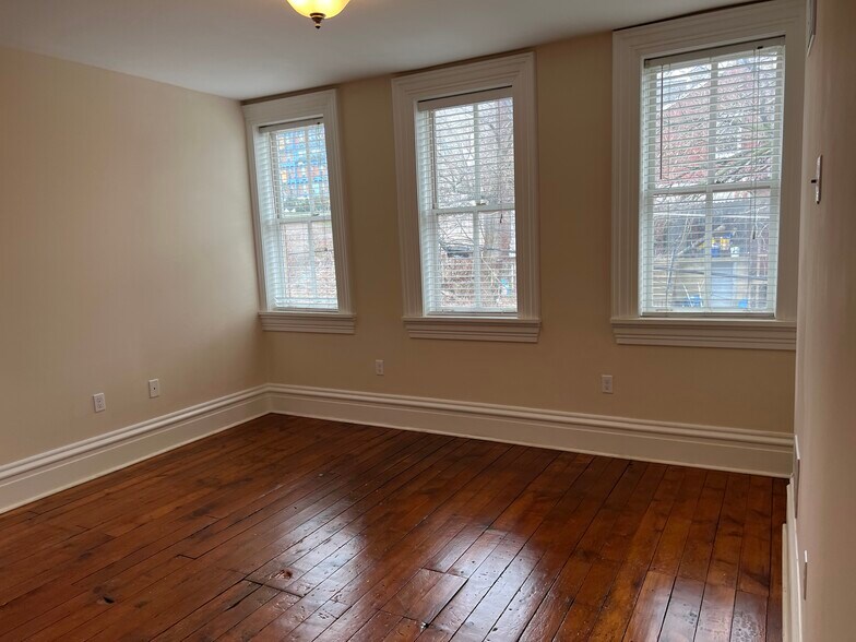 Bedroom - 1721 McCullough St