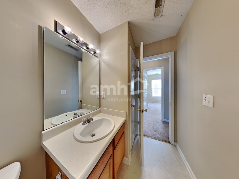 Building Photo - 8106 Cohosh Ct