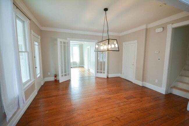 Building Photo - Incredible home in the heart of Historic SW!