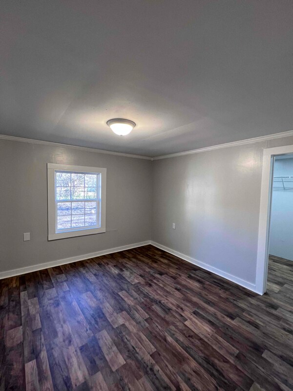 Building Photo - 2007 Creswell St