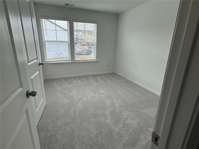 Building Photo - 100 Mission Blvd