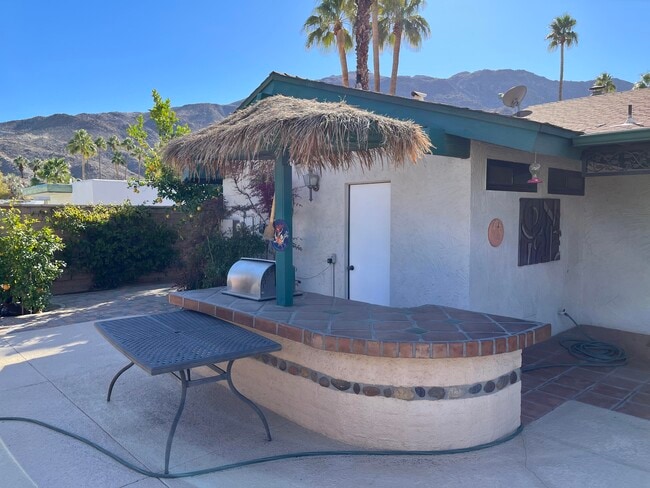 Building Photo - 71500 Halgar Rd