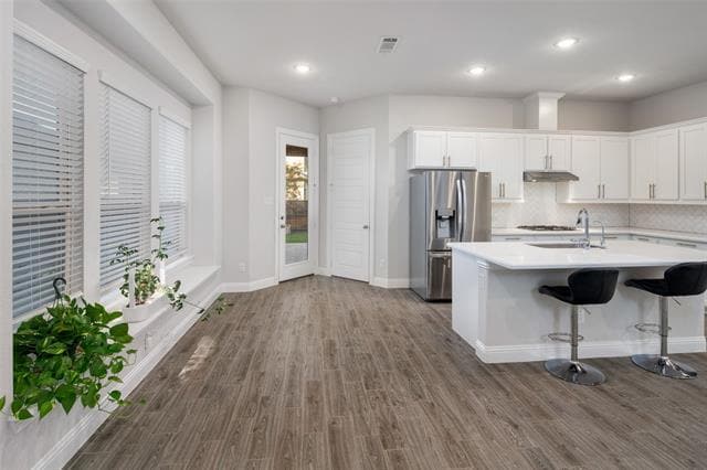 Building Photo - 3580 Sevilla Dr