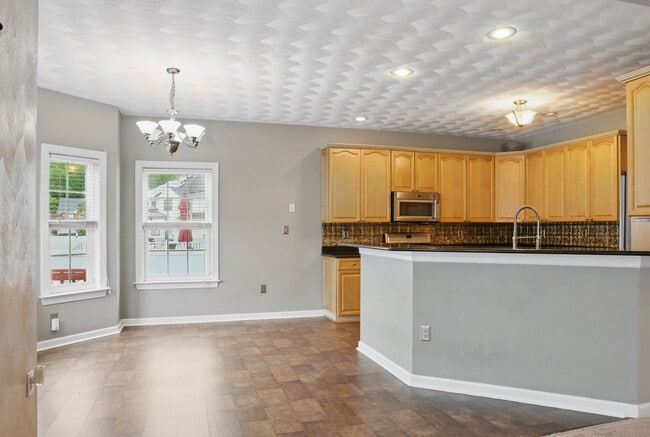 Building Photo - 1812 Quivers Keep